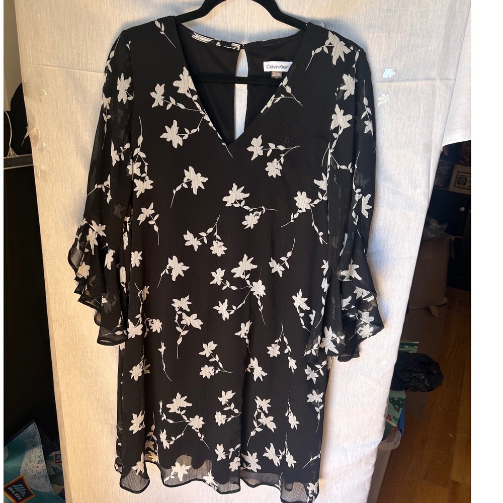 Calvin Klein Womens Black White Floral Ruffle Bell Sleeve Shift Dress Size 10